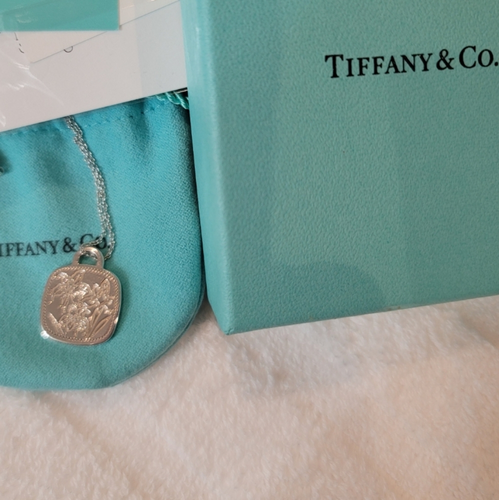 Tiffany Women